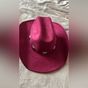 HaT Women's Burgundy Cowboy Hat Wide Brim Felt 100% Polyester Metal Conchos